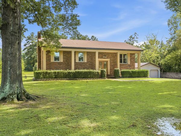 640 Northwood Dr , Huntingdon, TN 38344