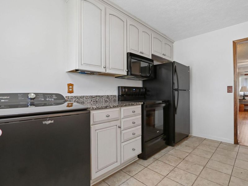 373 Main Street, Unit 373-377, Groveport, OH 43125 Photo 12