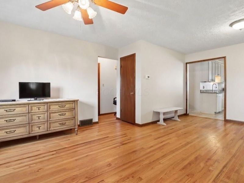 373 Main Street, Unit 373-377, Groveport, OH 43125 Photo 5