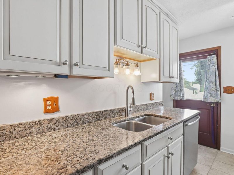 373 Main Street, Unit 373-377, Groveport, OH 43125 Photo 7