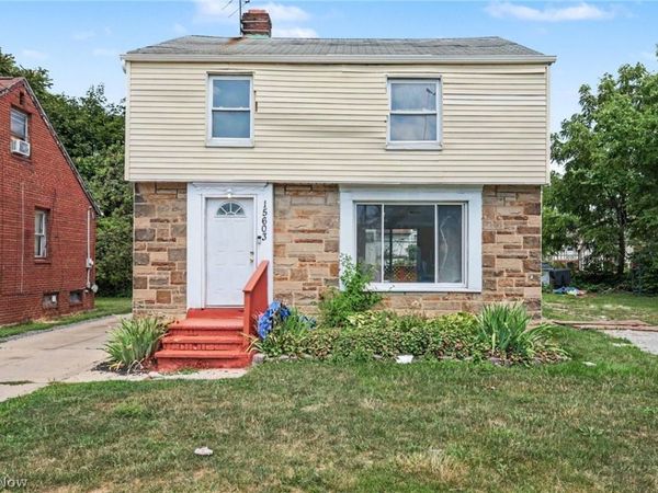 15603 Harvard Avenue , Cleveland, OH 44128