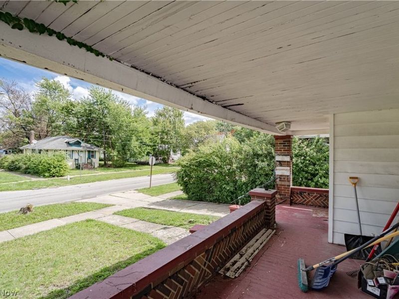 1700 Wayside Road, Cleveland, OH 44112 Photo 3