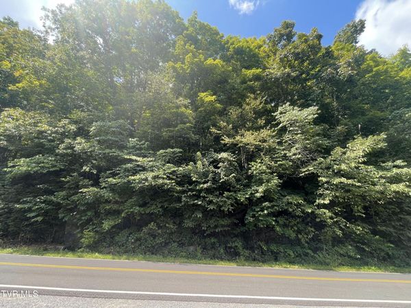 1520 Pioneer Road, Lebanon, VA 24266