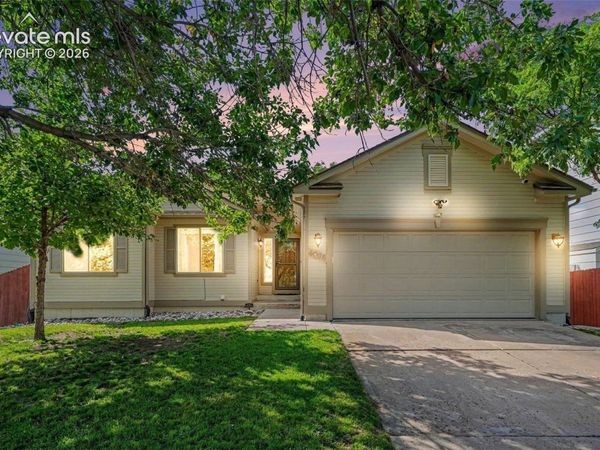 4095 Solarglen Drive, Colorado Springs, CO 80916
