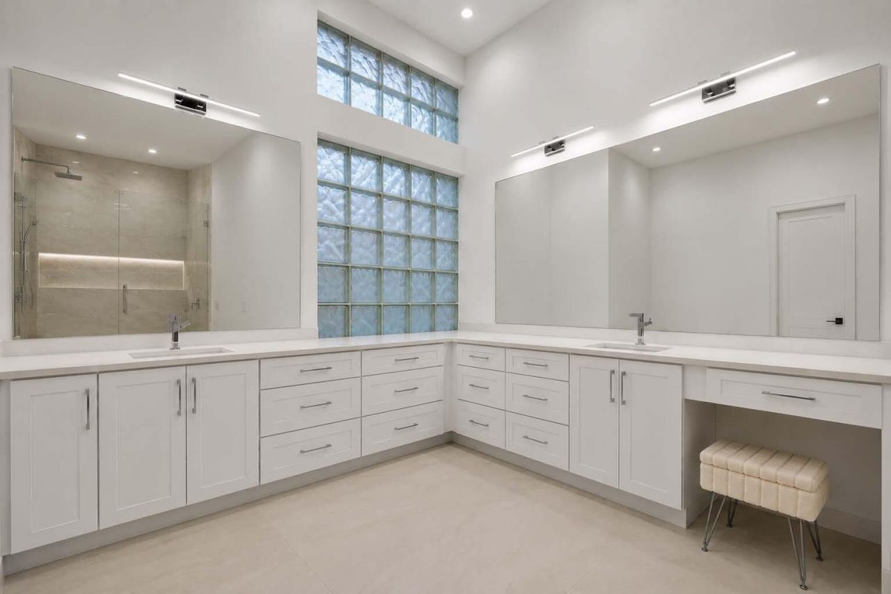 6842 Fairway Lakes Drive, Boynton Beach, FL 33472 Photo