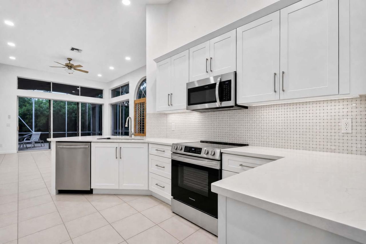 6842 Fairway Lakes Drive, Boynton Beach, FL 33472 Photo