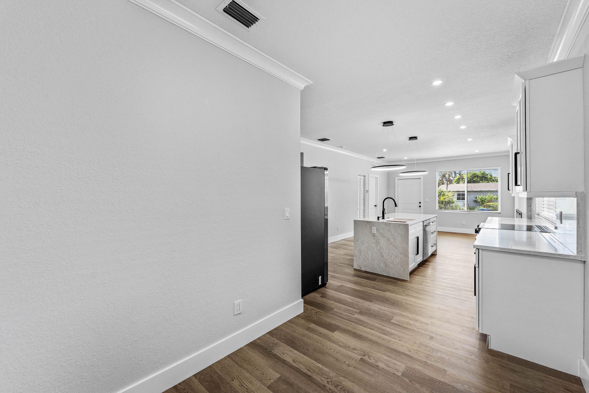 1150 W 25th Street, Riviera Beach, FL 33404 Photo