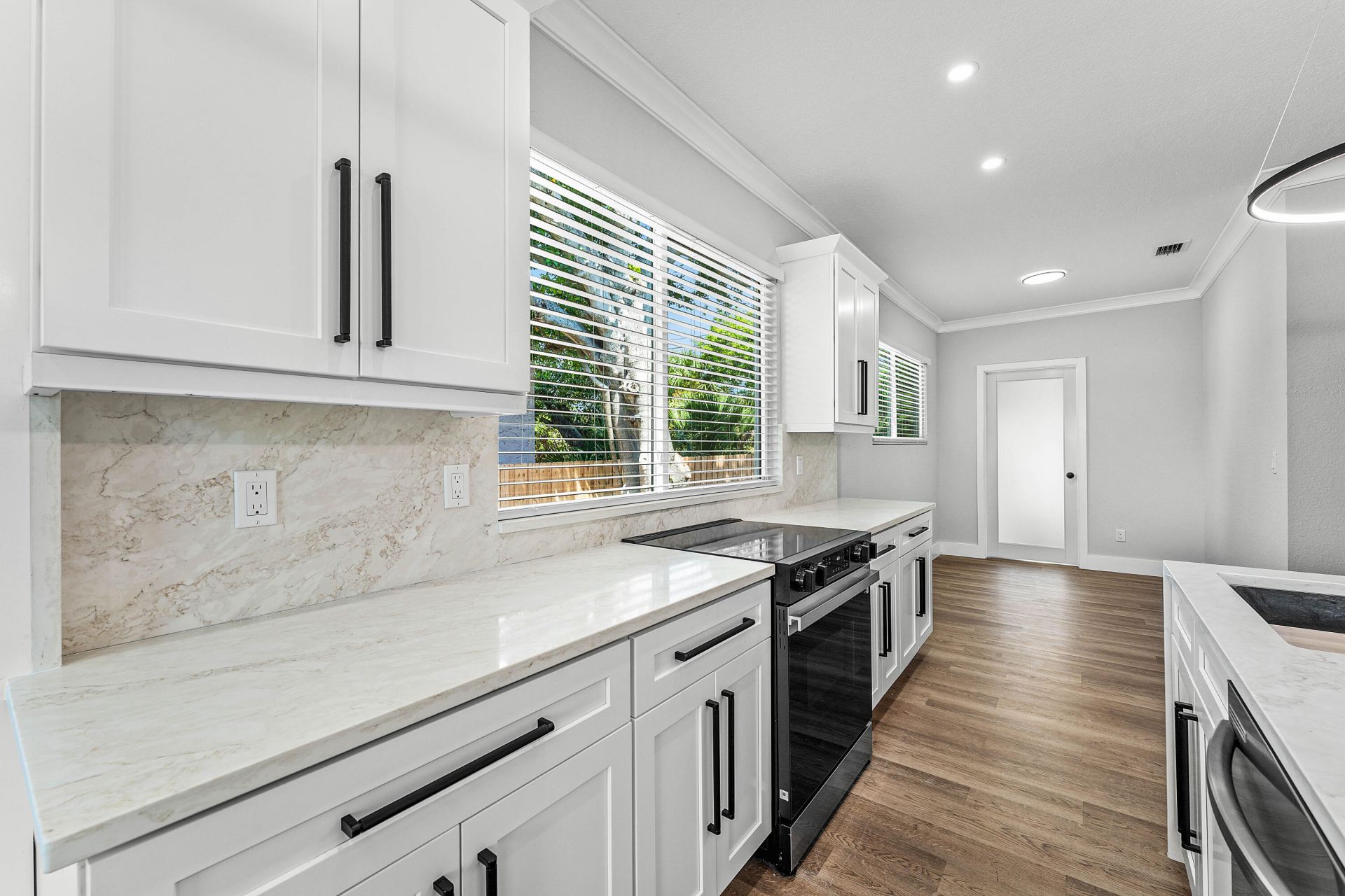 1150 W 25th Street, Riviera Beach, FL 33404 Photo
