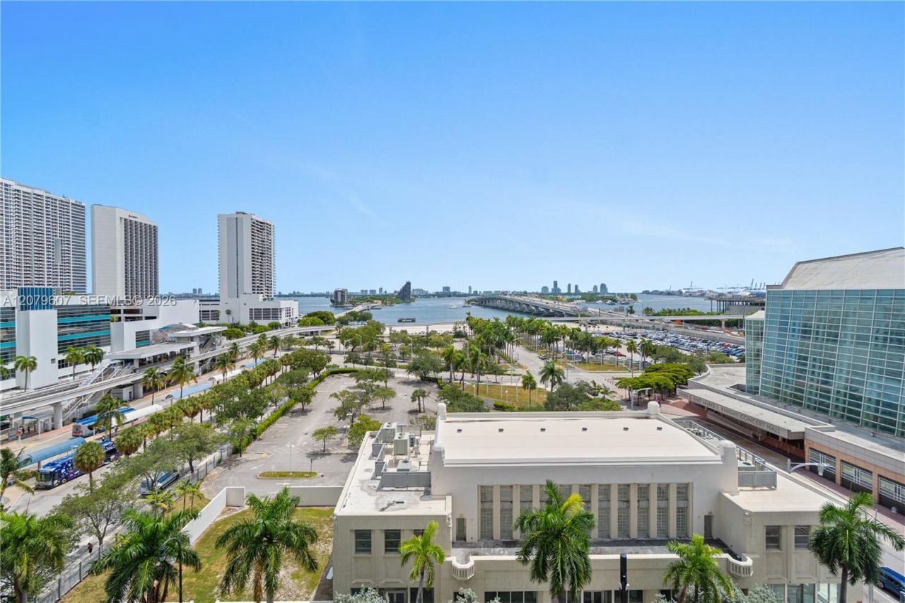 1400 Biscayne Blvd , Unit 804, Miami, FL 33132 Photo