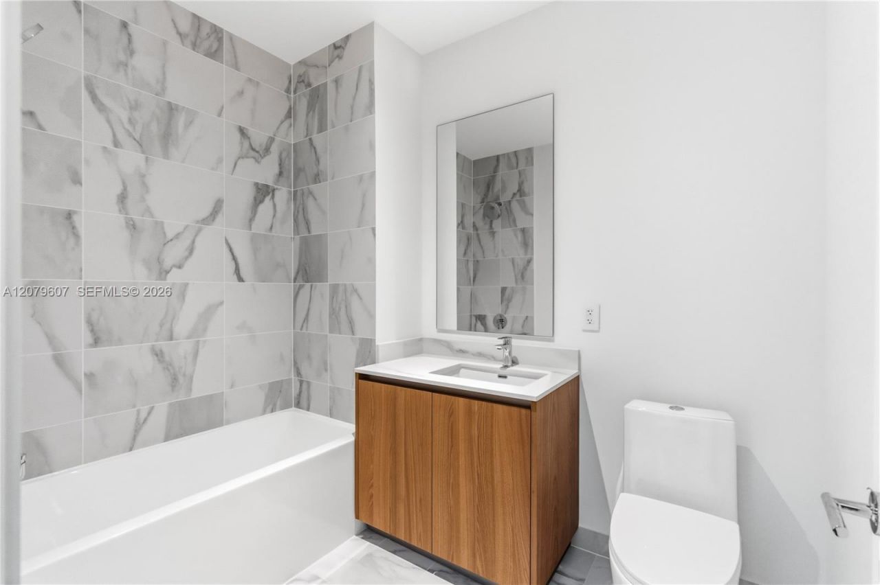 1400 Biscayne Blvd , Unit 804, Miami, FL 33132 Photo