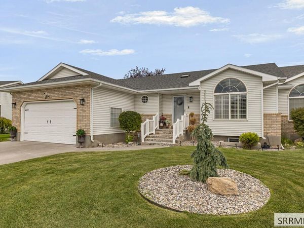 2975 E Courtyard Circle, AMMON, ID 83406