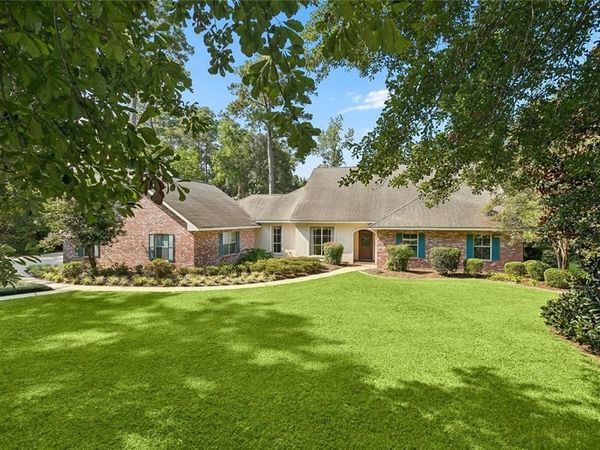 28 OAK GROVE Way, Slidell, LA 70458