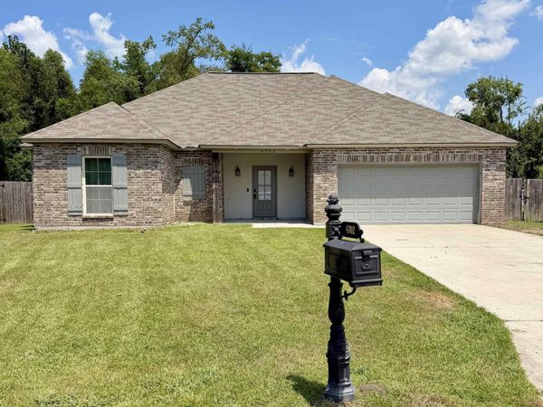 4702 E Sunset Loop, Addis, LA 70710
