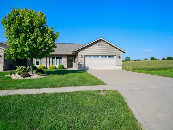 333 Valley View Drive, LENA, IL 61048
