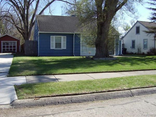 10641 S Troy Street, Oak Park, MI 48237