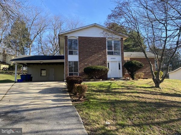 12909 CHATHLAKE LANE , SILVER SPRING, MD 20904