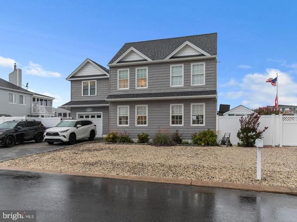 139 JEREMY LANE , MANAHAWKIN, NJ 08050