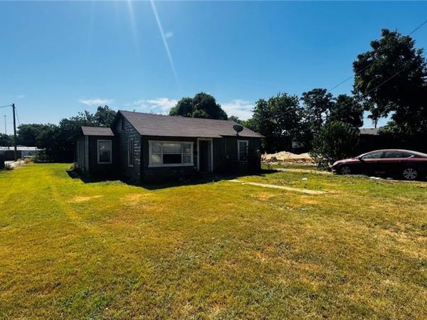 806 S Pearl Street , Belton, TX 76513
