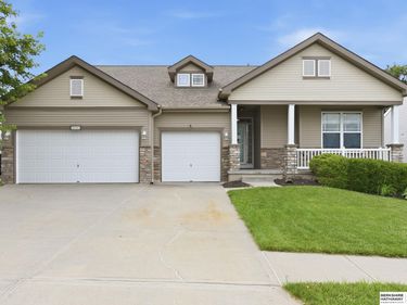 20903 Cleveland Street, Elkhorn, NE 68022