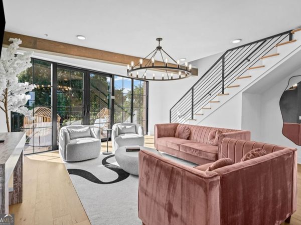 346 Peters Street SW, Unit 301, Atlanta, GA 30313