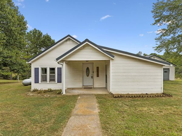 2270 Fall River Rd , Leoma, TN 38468
