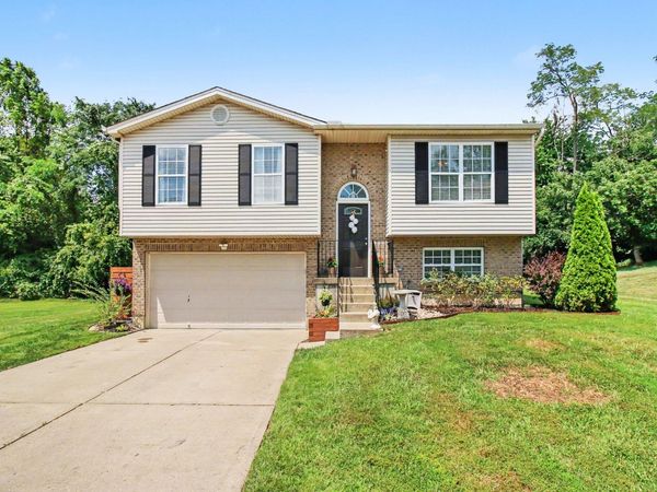3392 Senate Place, Hebron, KY 41048