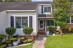 124 N Lake Pointe Drive  photo 4