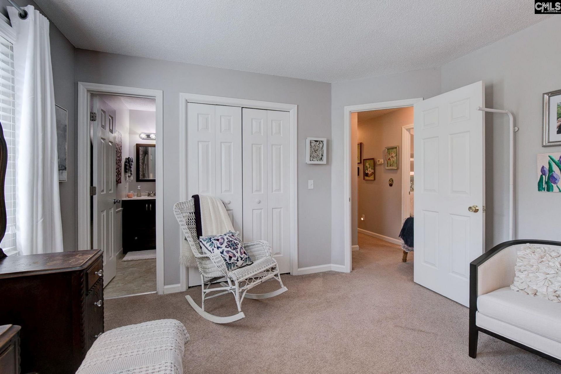 124 N Lake Pointe Drive  Photo 29
