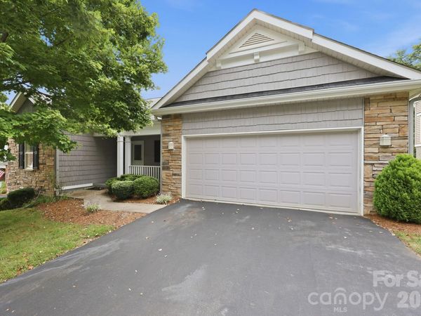 231 Shaws Creek Farm Road , Laurel Park, NC 28739