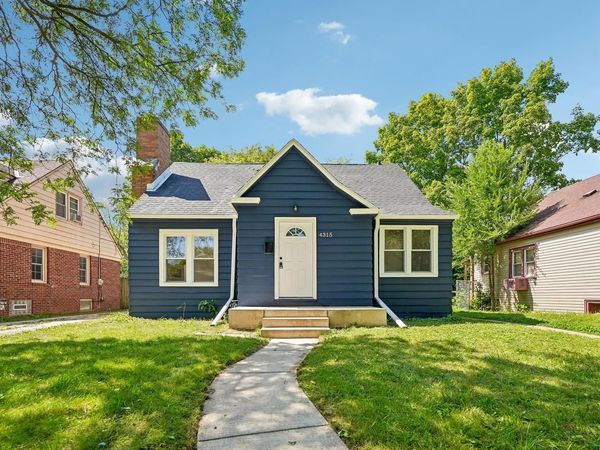 4315 N 40th STREET, Milwaukee, WI 53216