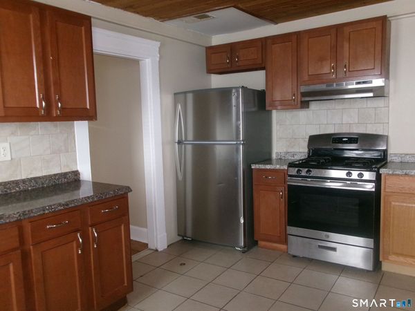 182 Oak , Waterbury, CT 06704