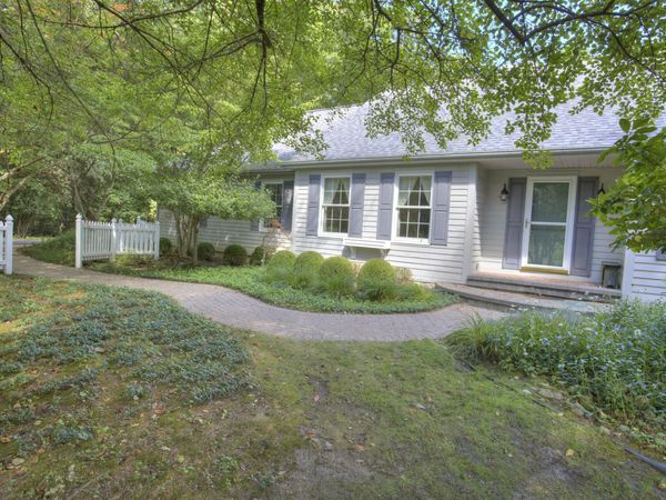 4890 Mill Run, Jackson, MI 49201