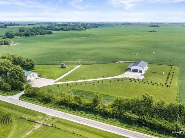 10097 N 7000 Road W, Manteno, IL 60950
