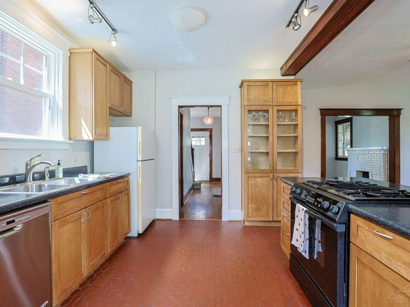 1655 Westmoreland Avenue, Cincinnati, OH 45223 Photo 17