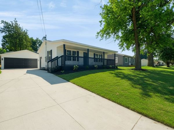 602 E 13th Street N, Newton, IA 50208