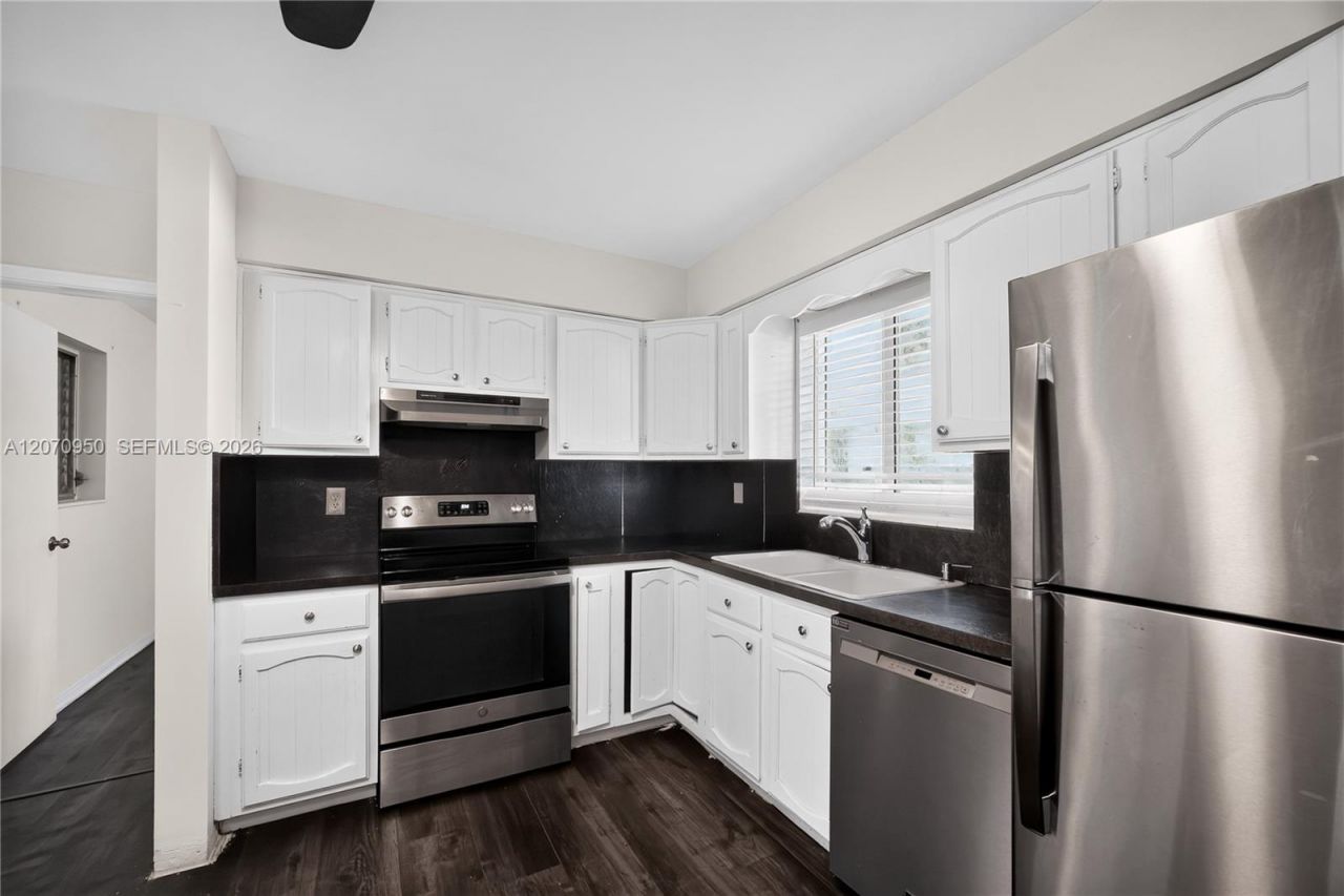 4300 Harrison St, Hollywood, FL 33021 Photo