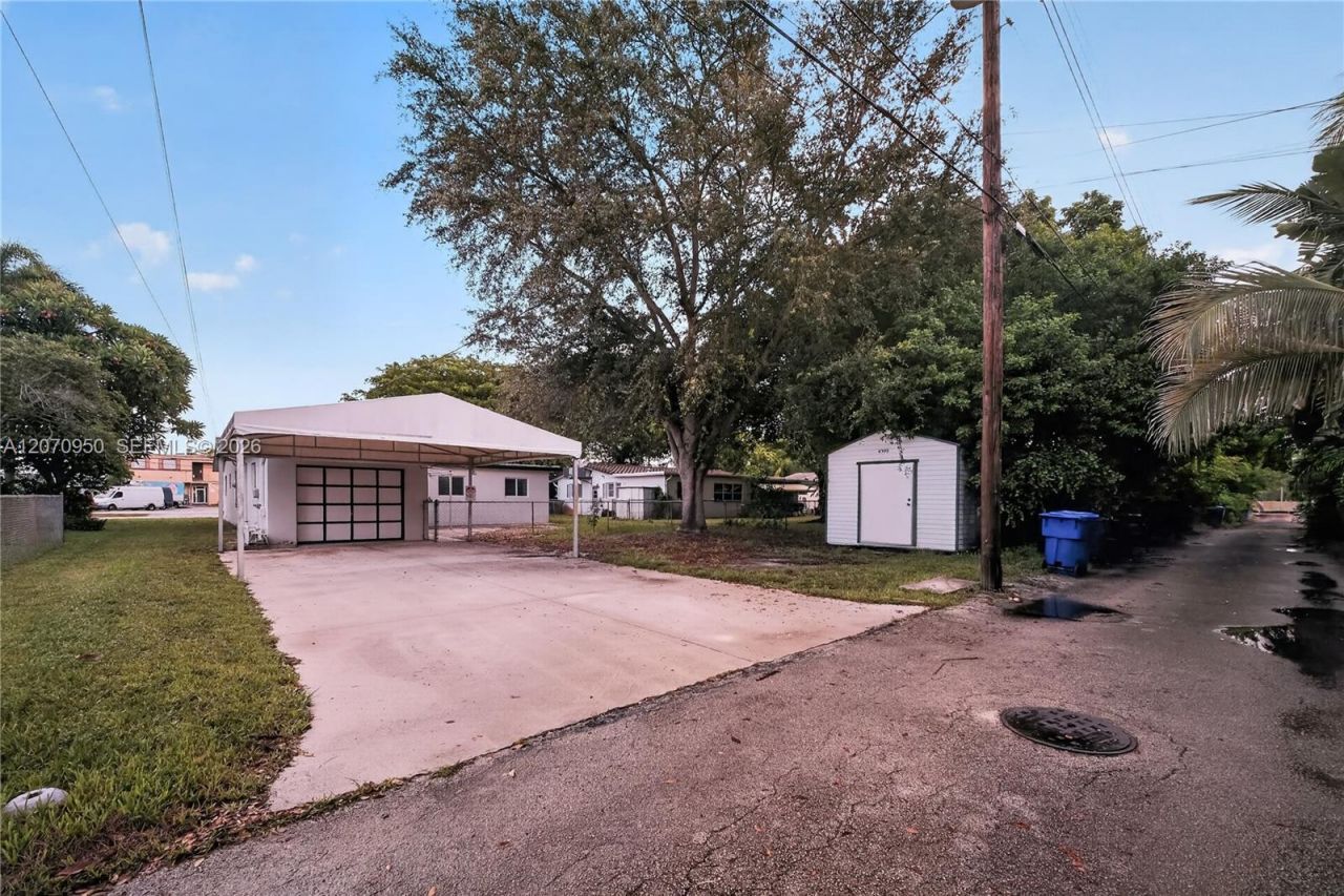 4300 Harrison St, Hollywood, FL 33021 Photo