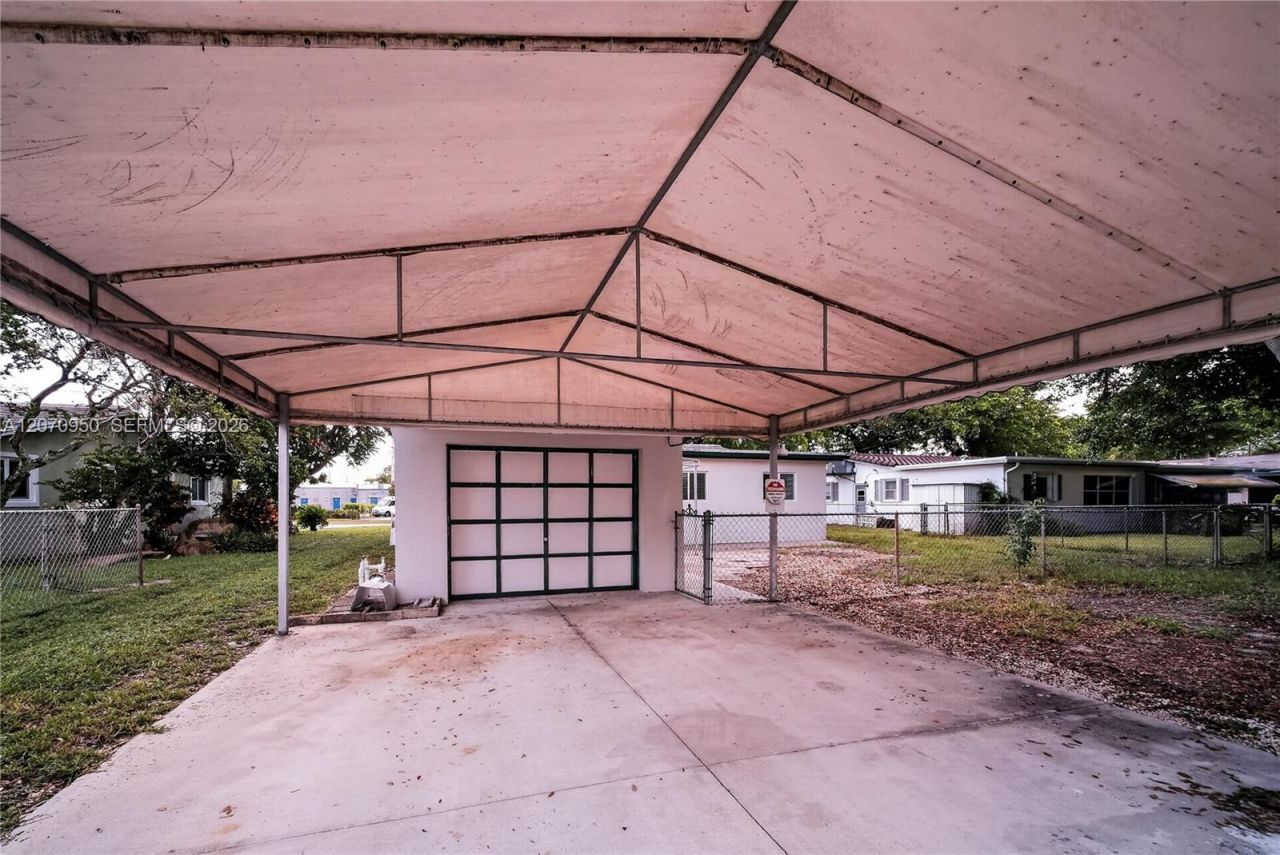 4300 Harrison St, Hollywood, FL 33021 Photo