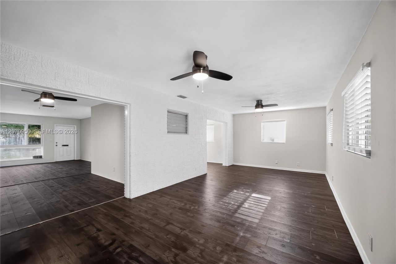 4300 Harrison St, Hollywood, FL 33021 Photo