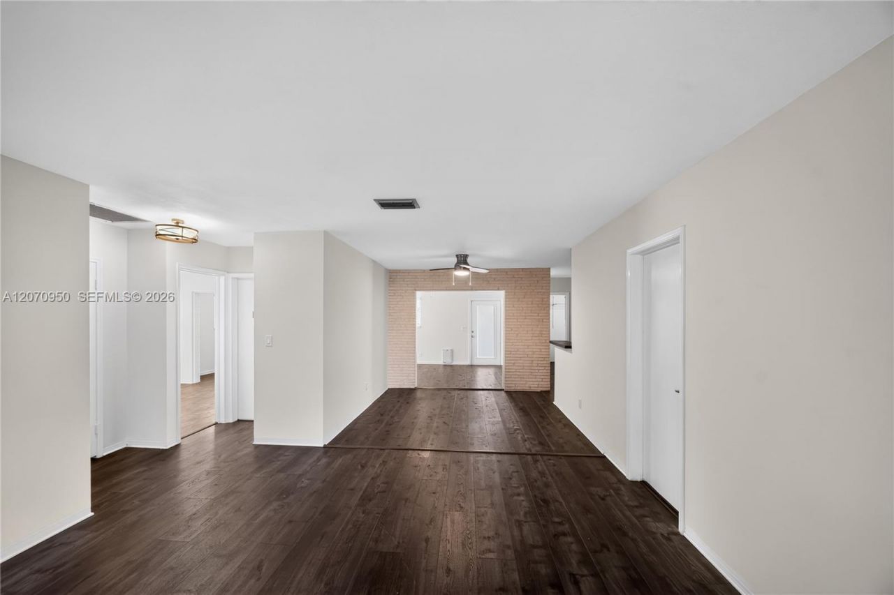 4300 Harrison St, Hollywood, FL 33021 Photo