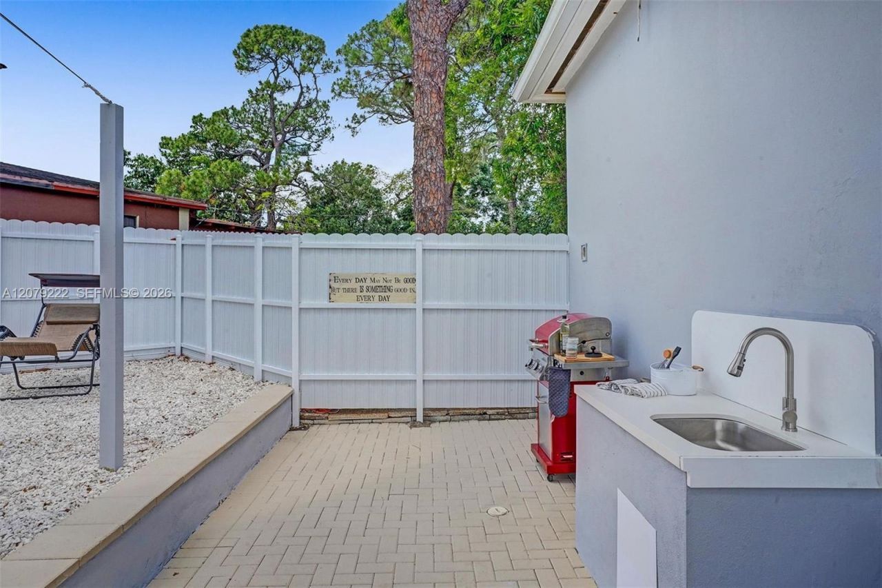 Please Call For Address, Unit BACK, Fort Lauderdale, FL 33312 Photo