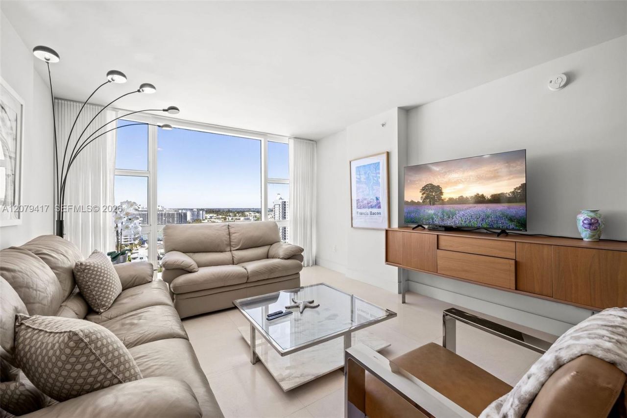 6801 Collins Ave, Unit 1401, Miami Beach, FL 33141 Photo