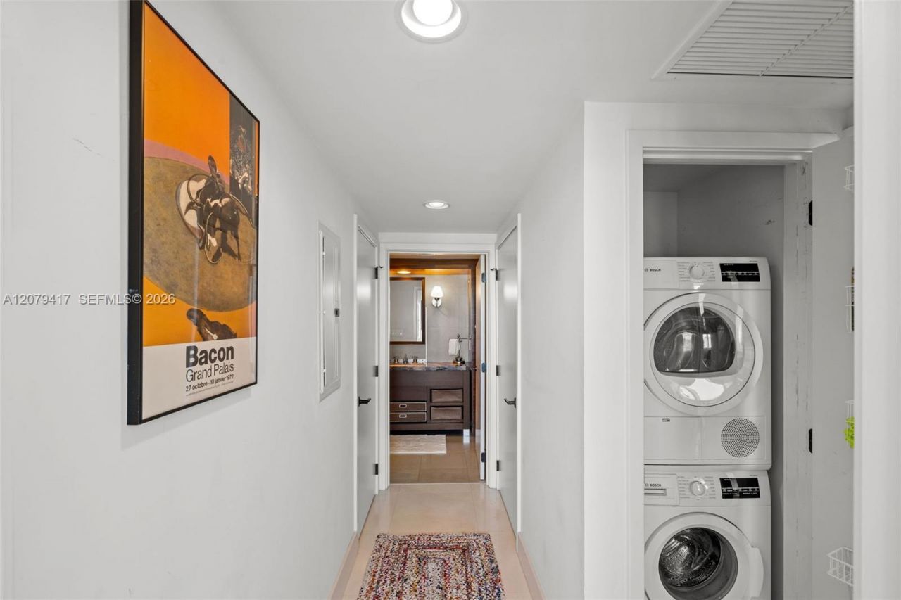 6801 Collins Ave, Unit 1401, Miami Beach, FL 33141 Photo