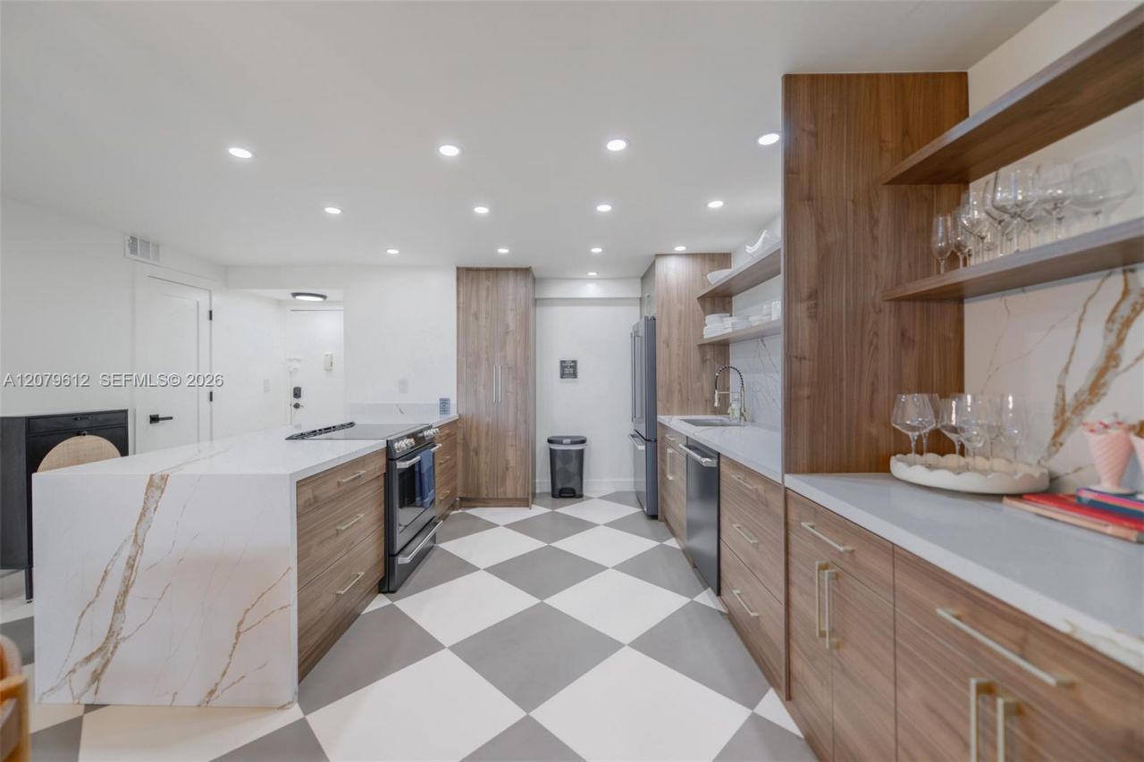 17800 Atlantic Blvd , Unit PH14, Sunny Isles Beach, FL 33160 Photo