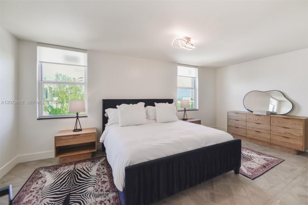 17800 Atlantic Blvd , Unit PH14, Sunny Isles Beach, FL 33160 Photo