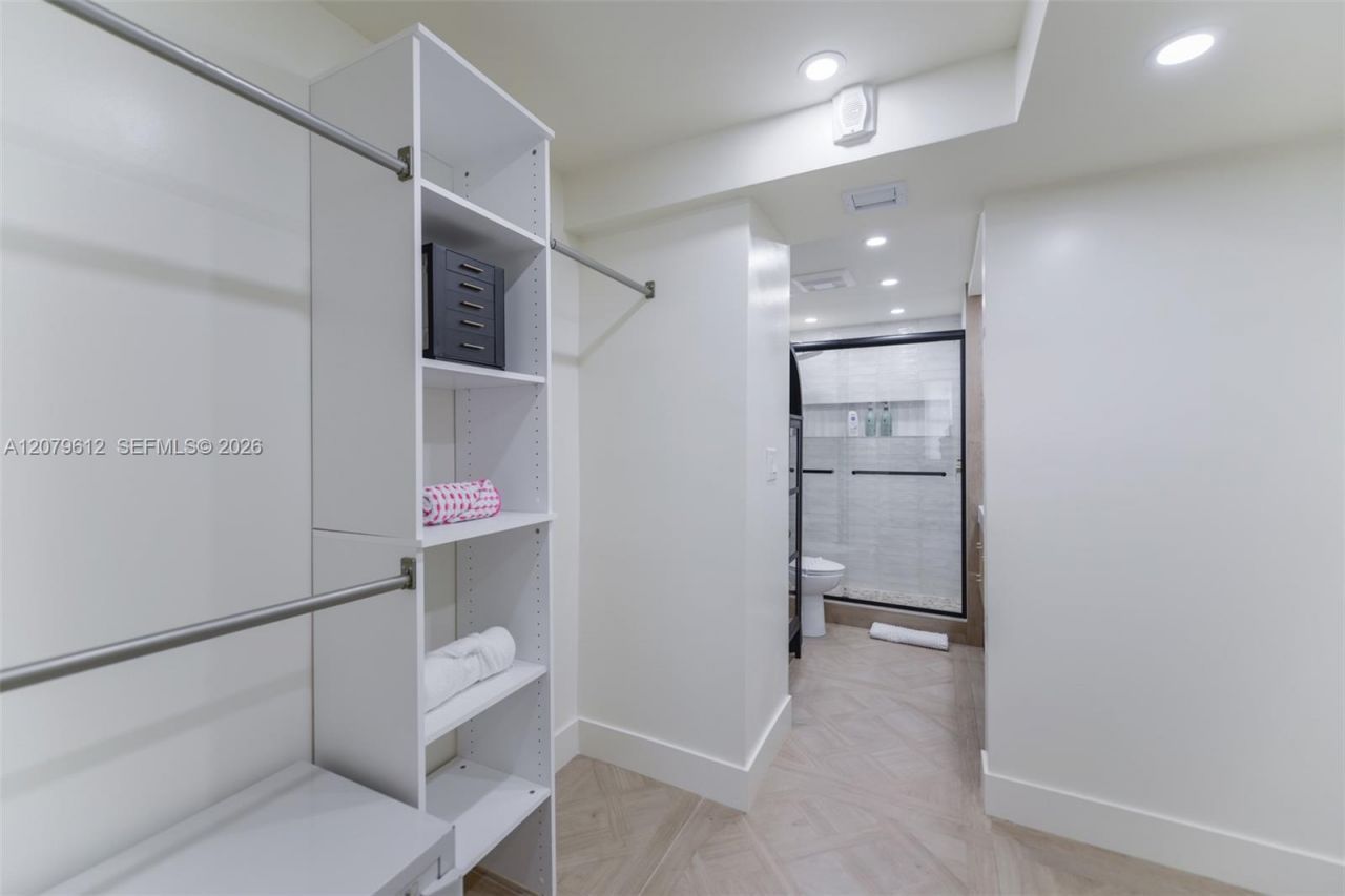 17800 Atlantic Blvd , Unit PH14, Sunny Isles Beach, FL 33160 Photo