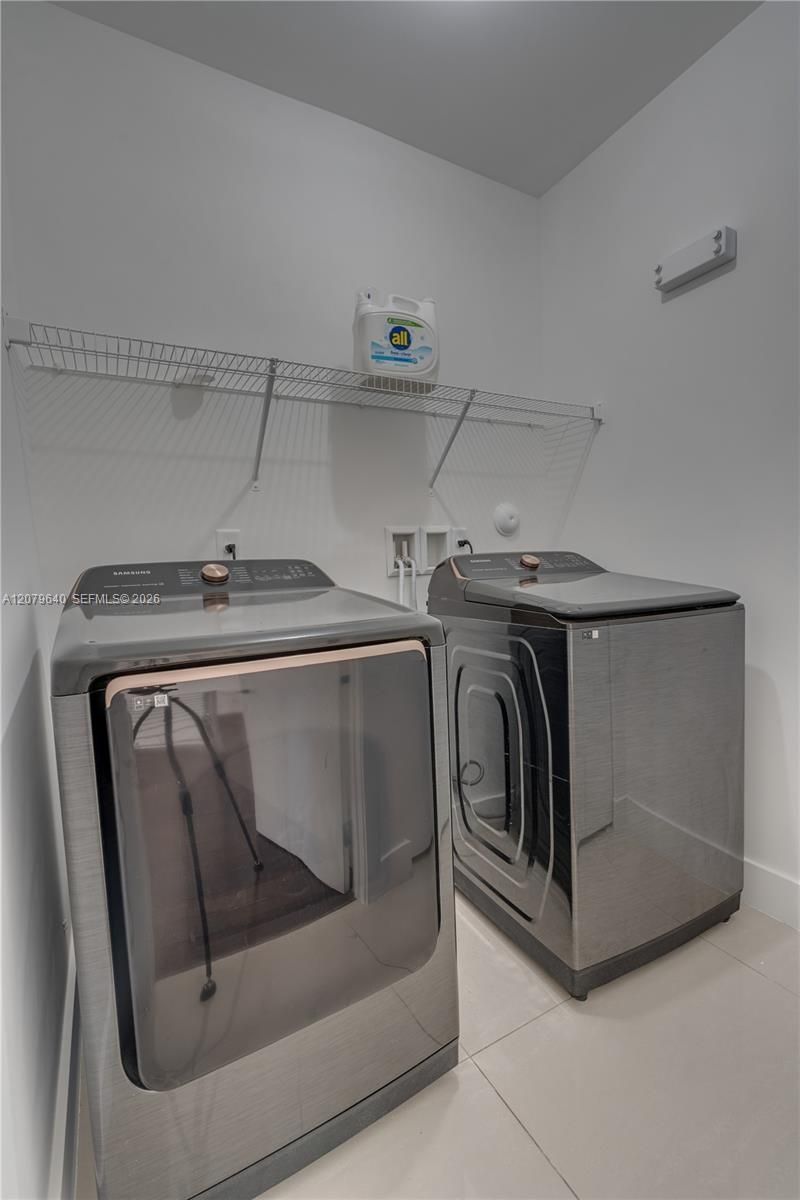 9870 NW 74th Ter, Doral, FL 33178 Photo