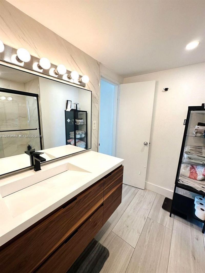 1000 West Ave, Unit PH27, Miami Beach, FL 33139 Photo