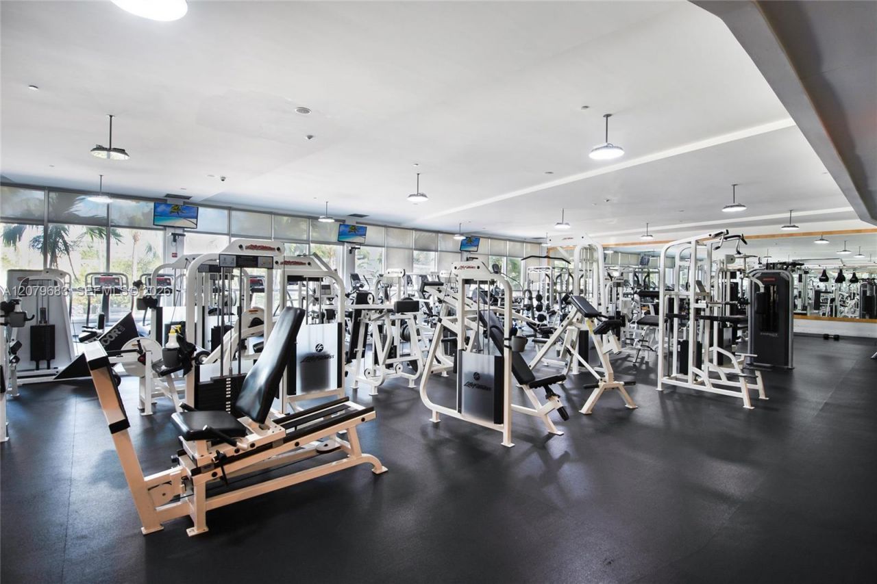 1000 West Ave, Unit PH27, Miami Beach, FL 33139 Photo