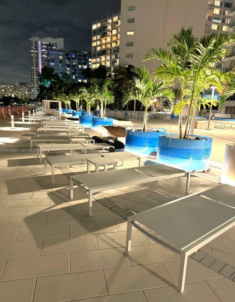 1000 West Ave, Unit PH27, Miami Beach, FL 33139 Photo